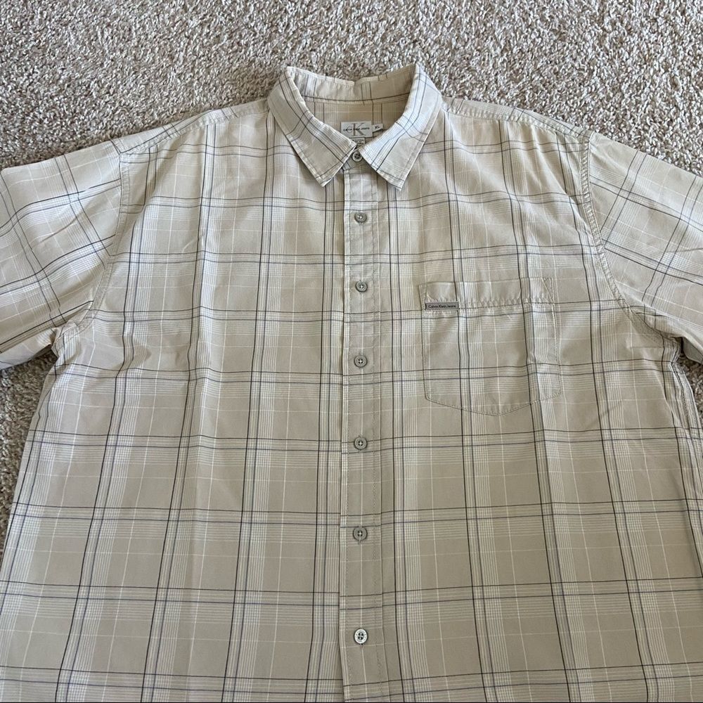 Calvin Klein Button Up Top - Picture 3 of 4
